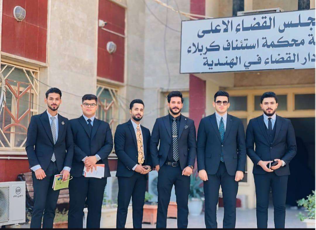 Read more about the article تعزيزًا للجانب العملي … طلبة كلية القانون يجرون زيارة تدريبية إلى محكمة جنايات الهندية