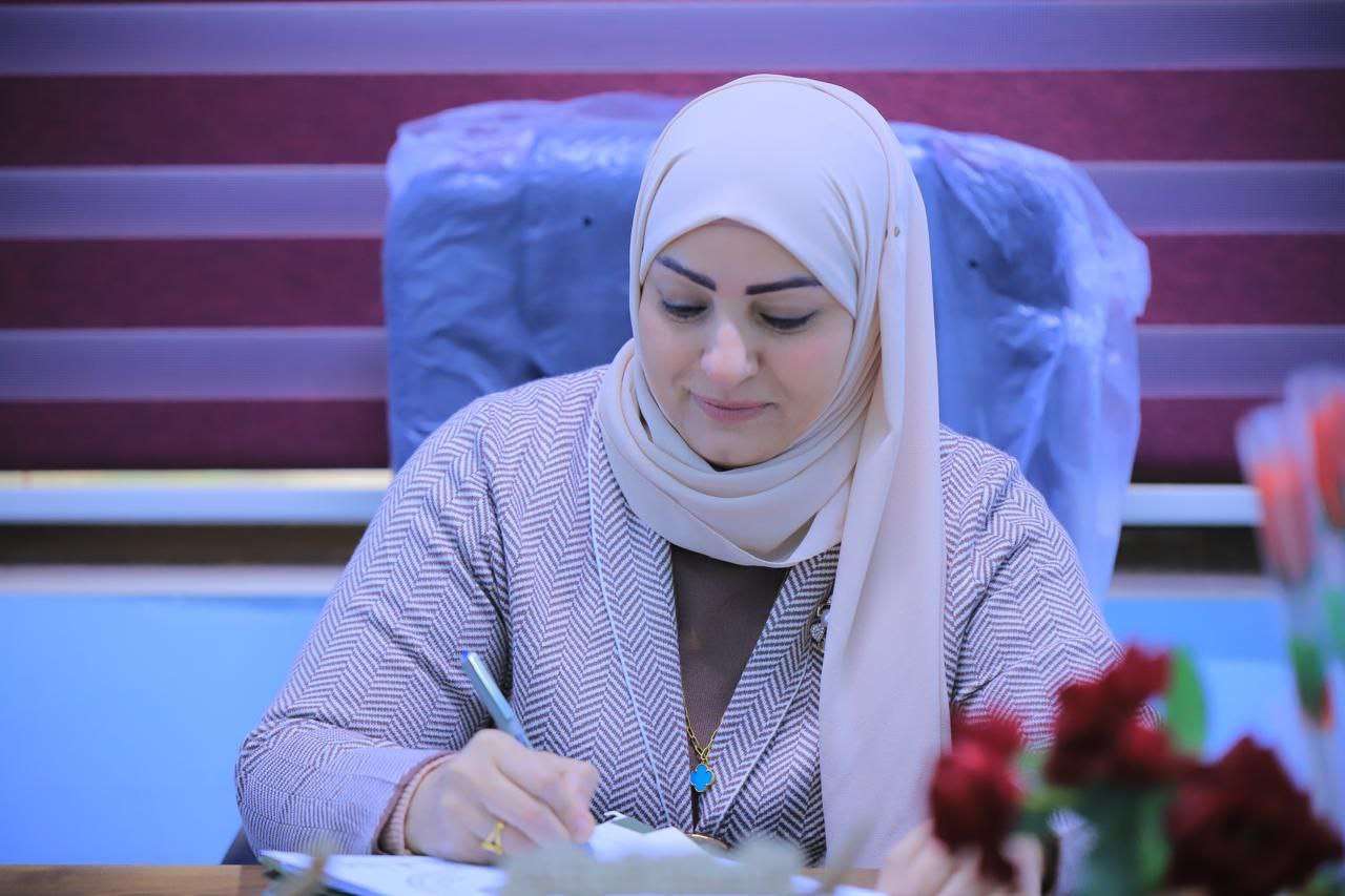 Read more about the article تدريسية من جامعة كربلاء تحصل على وسام علمي في مؤتمر دولي