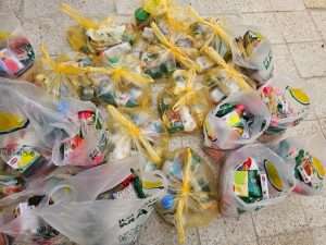 Read more about the article جامعة كربلاء توزّع سلال غذائية رمضانية دعمًا للعوائل المتعففة