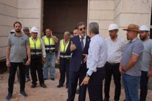Read more about the article رئيس الجامعة يتفقد مشروع مبنى قسم الهندسة المدنية ويشيد بجودة الإنهاءات ونسب الإنجاز