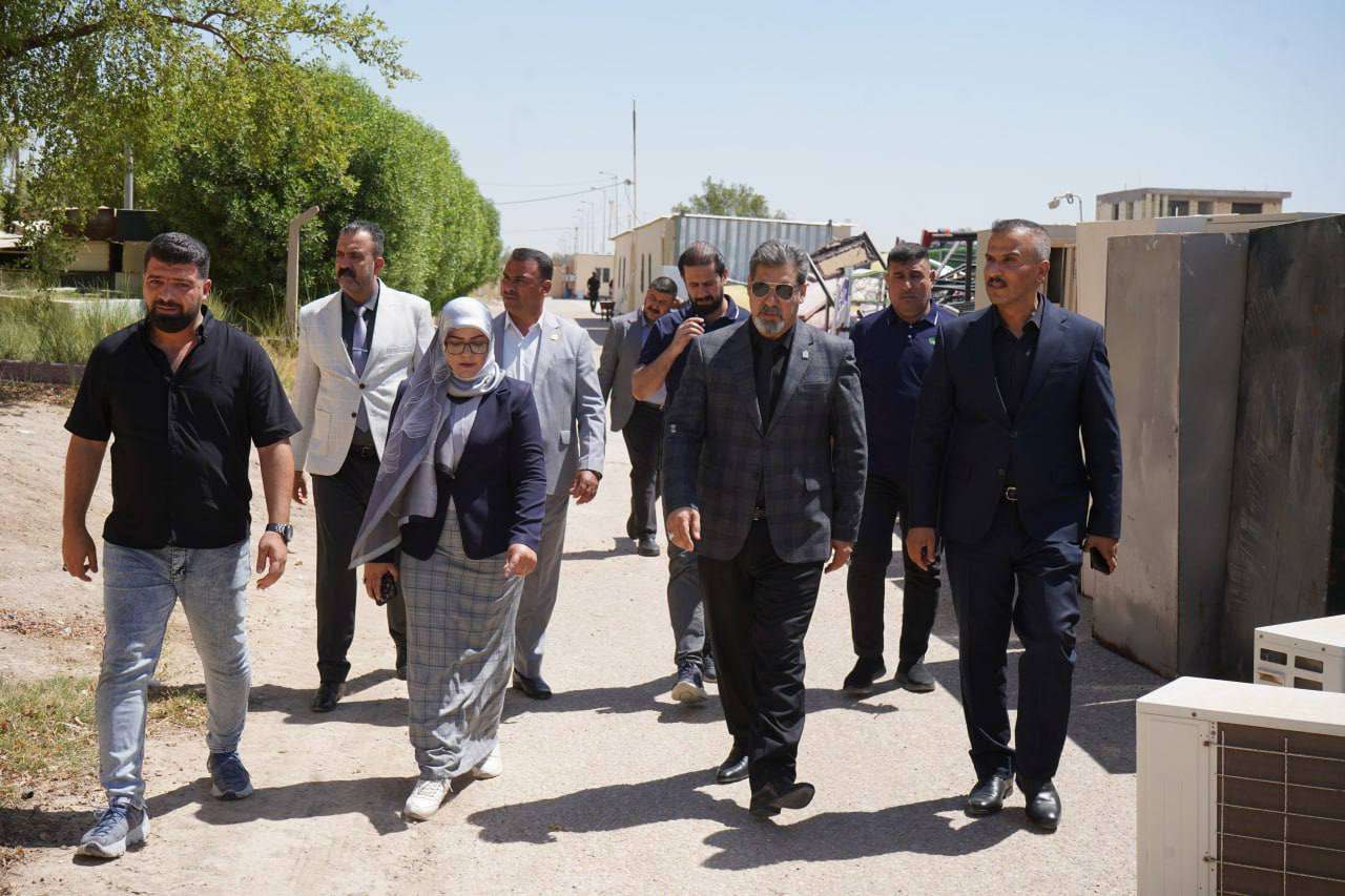 Read more about the article رئيس الجامعة يتفقد أعمال ترميم الأقسام الداخلية للبنات ويؤكد على الجودة وسرعة الإنجاز