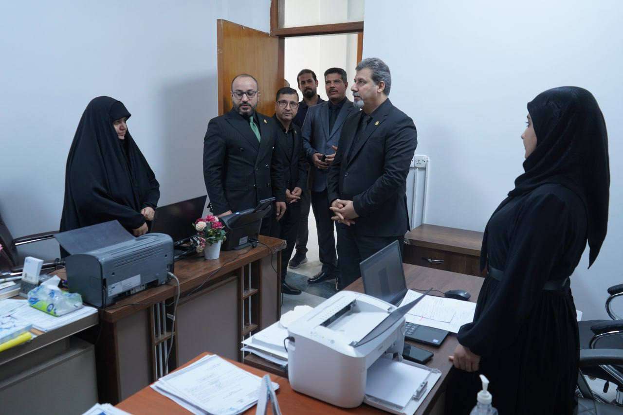 Read more about the article رئيس الجامعة يتفقد الأقسام العلمية والإدارية ويستمع إلى المقترحات التطويرية