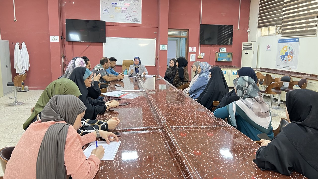 Read more about the article دورة تدريبية في جامعة كربلاء حول تقييم الأداء المؤسسي