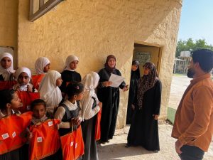 Read more about the article فريق “همم” التطوعي من جامعة كربلاء يطلق مبادرة “مدرستي” في مدرسة القمة الابتدائية