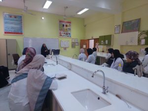 Read more about the article جامعة كربلاء تنظم دورة حول تطبيقات تفاعلات الأكسدة والاختزال في التفاعلات الكيميائية