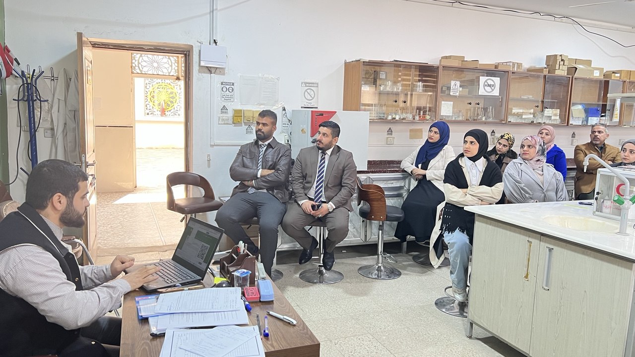 Read more about the article جامعة كربلاء تنظم ورشة عمل لتطبيق نظام الباركود للأجهزة العملية