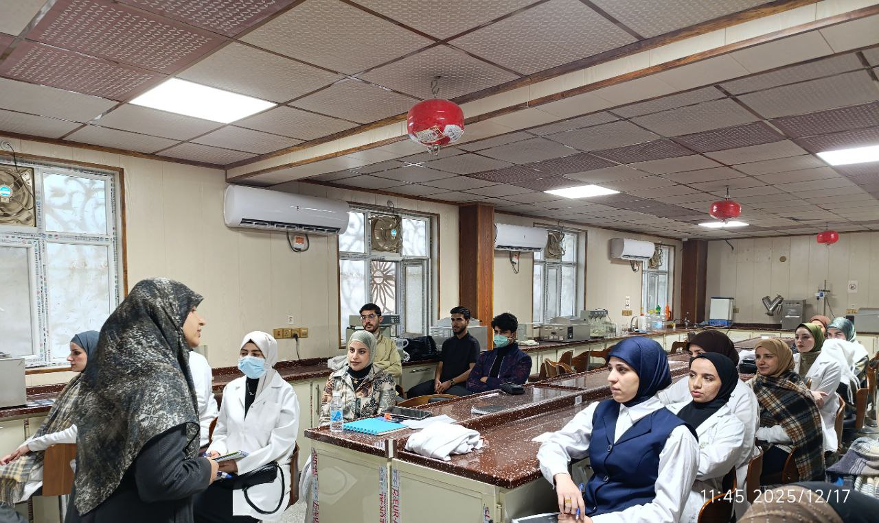 Read more about the article جامعة كربلاء تنظم دورة علمية حول الصيدلة الخضراء والصيدلة المستدامة