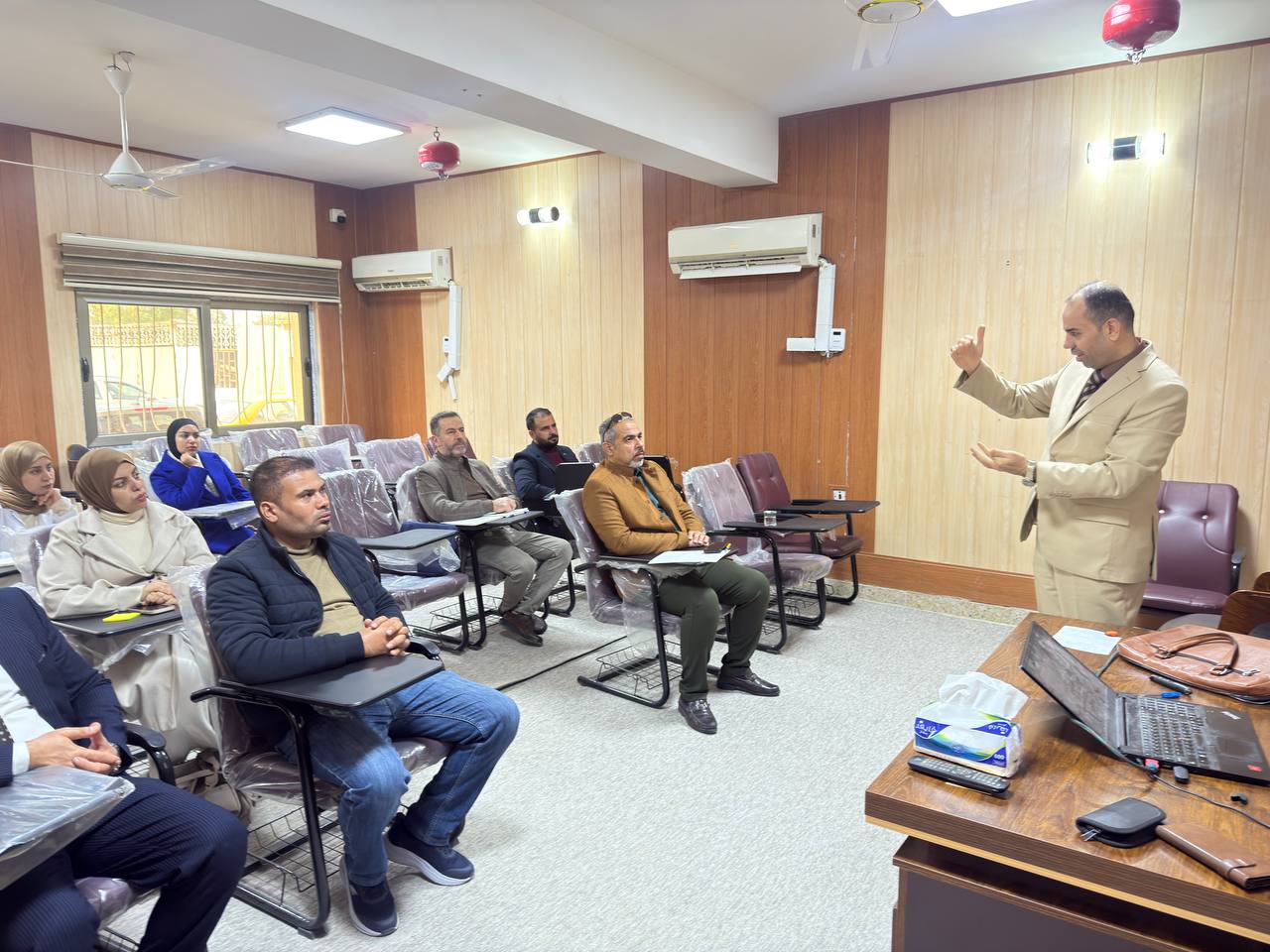 Read more about the article جامعة كربلاء تقيم دورة تخصصية حول تحليل البيانات البحثية