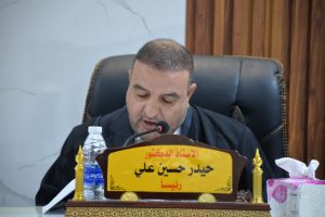 Read more about the article وزير التعليم العالي يكرم تدريسيًا في جامعة كربلاء تثمينًا لجهوده في تطوير المنظومة التشريعية