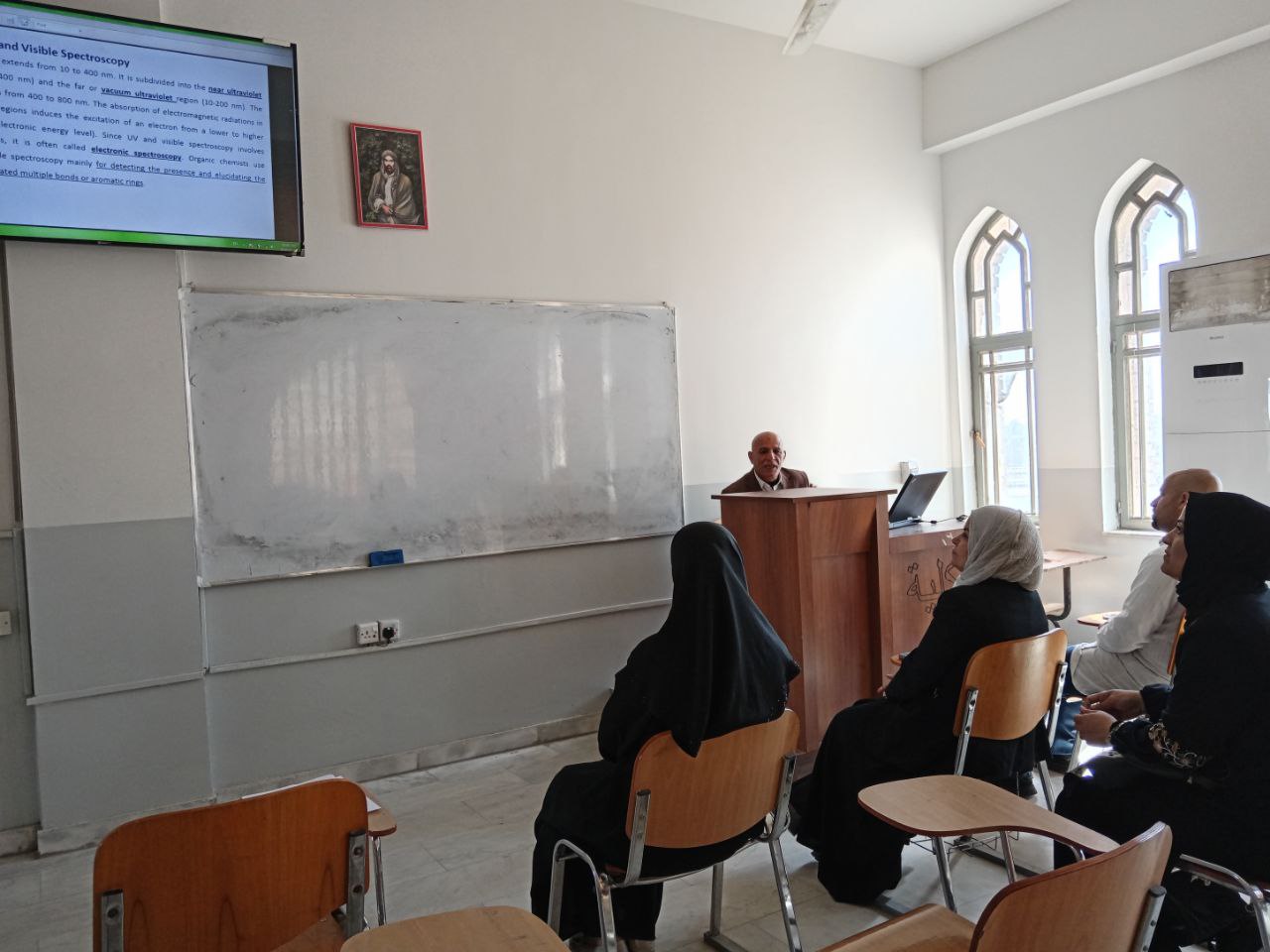 Read more about the article دورة تدريبية في جامعة كربلاء حول إستخدام مطيافية الأشعة فوق البنفسجية في تشخيص المركبات العضوية