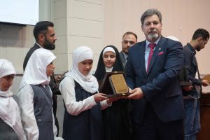 Read more about the article يستهدف المكفوفين…جامعة كربلاء تنظم مهرجانا مسرحيا للأطفال